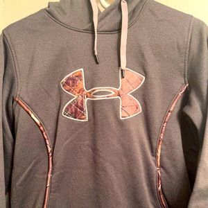 UA HOODIE- M - ALMOST NEW